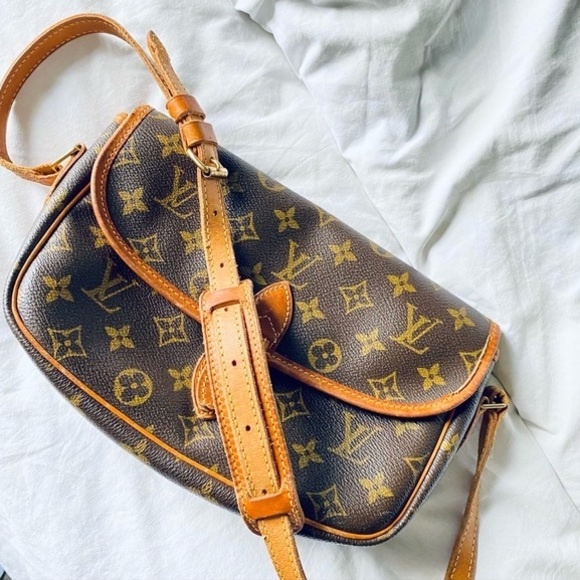 Vintage Louis Vuitton Monogram Shoulder Bags